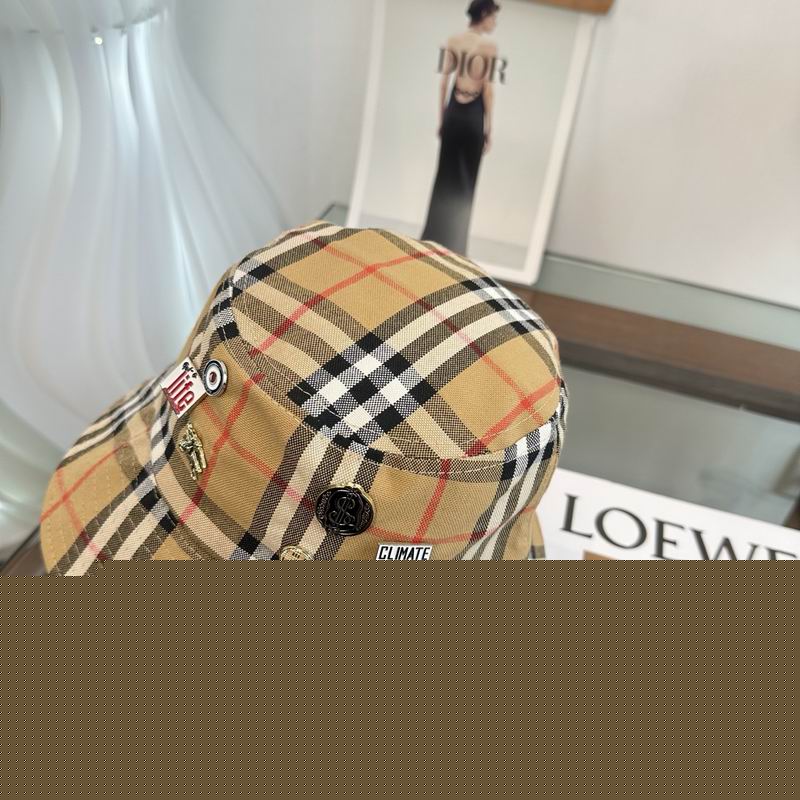 Burberry Hat dx10